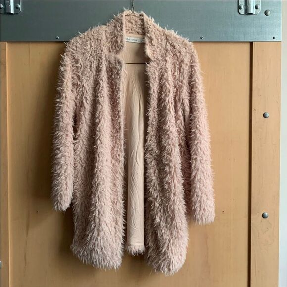 Xs fuzzy soft pink cardigan - Picture 3 of 6